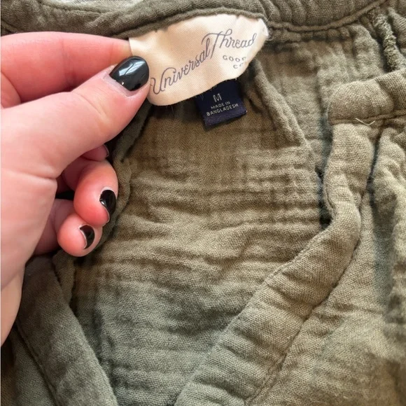 Universal Thread Blouse - Picture 2 of 2